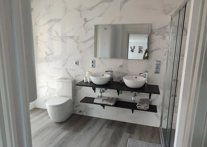 Piso De Tres A 50m De La Playa דירה