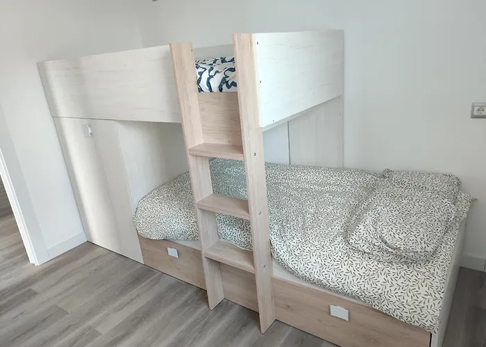 Piso De Tres A 50m De La Playa דירה Santoña